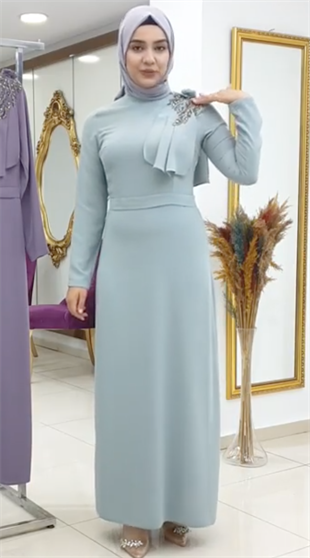 Ellya Özel Tasarım İnci ve Taş Süsleme Detaylı Krep Kumaş Elbise